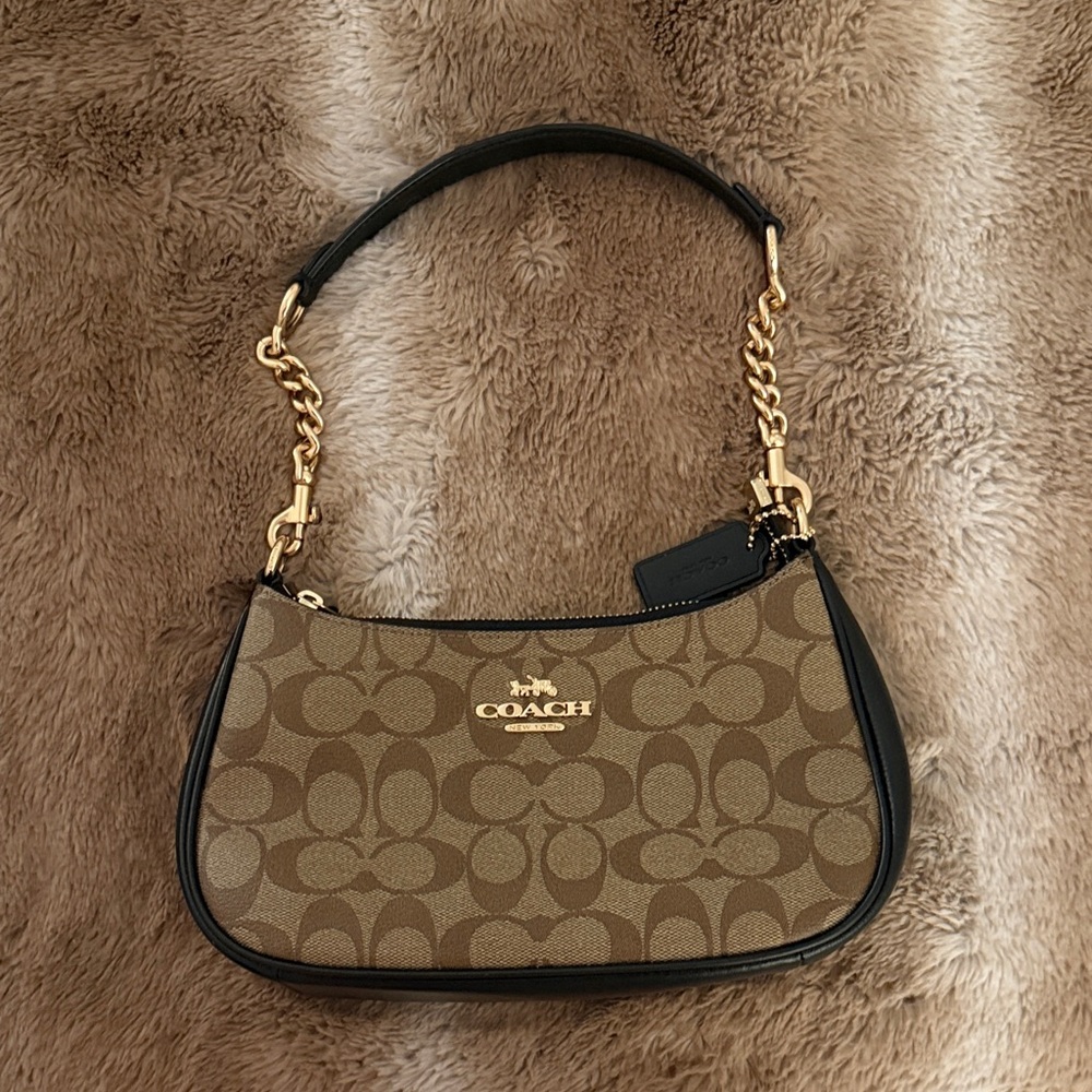 Coach Outlet Teri Shoulder Bag